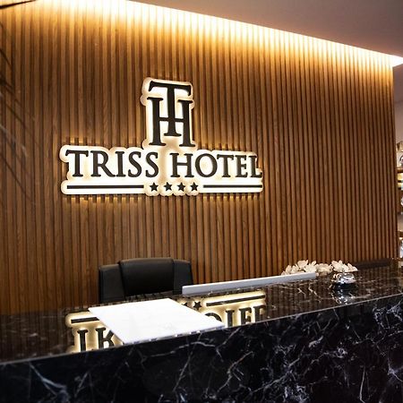 Triss Hotel Τίρανα Εξωτερικό φωτογραφία