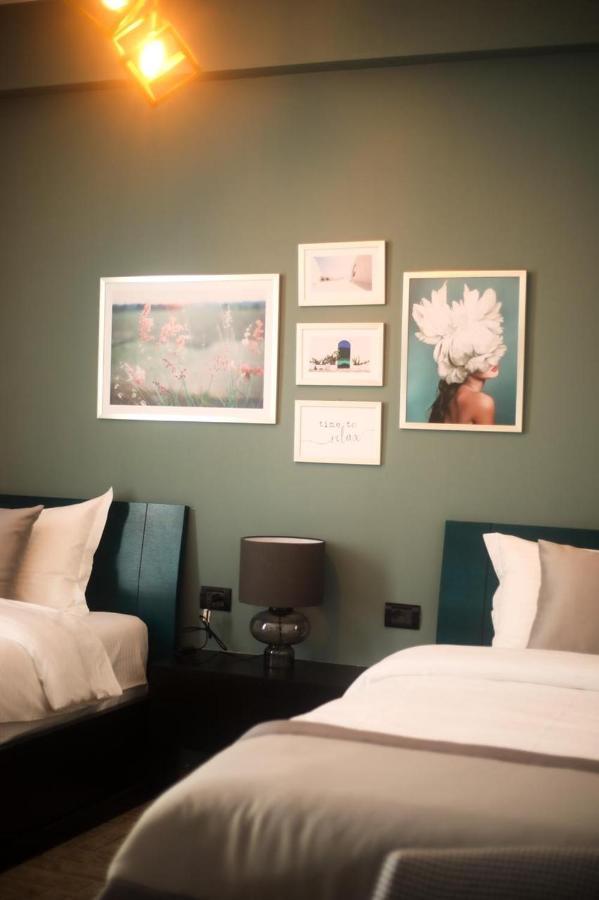 Triss Hotel Τίρανα Εξωτερικό φωτογραφία