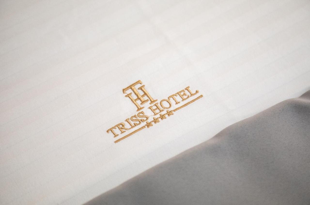 Triss Hotel Τίρανα Εξωτερικό φωτογραφία