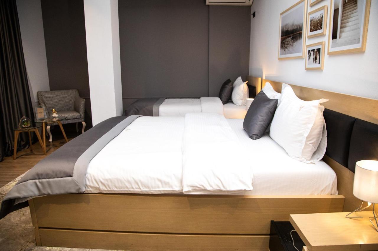 Triss Hotel Τίρανα Εξωτερικό φωτογραφία